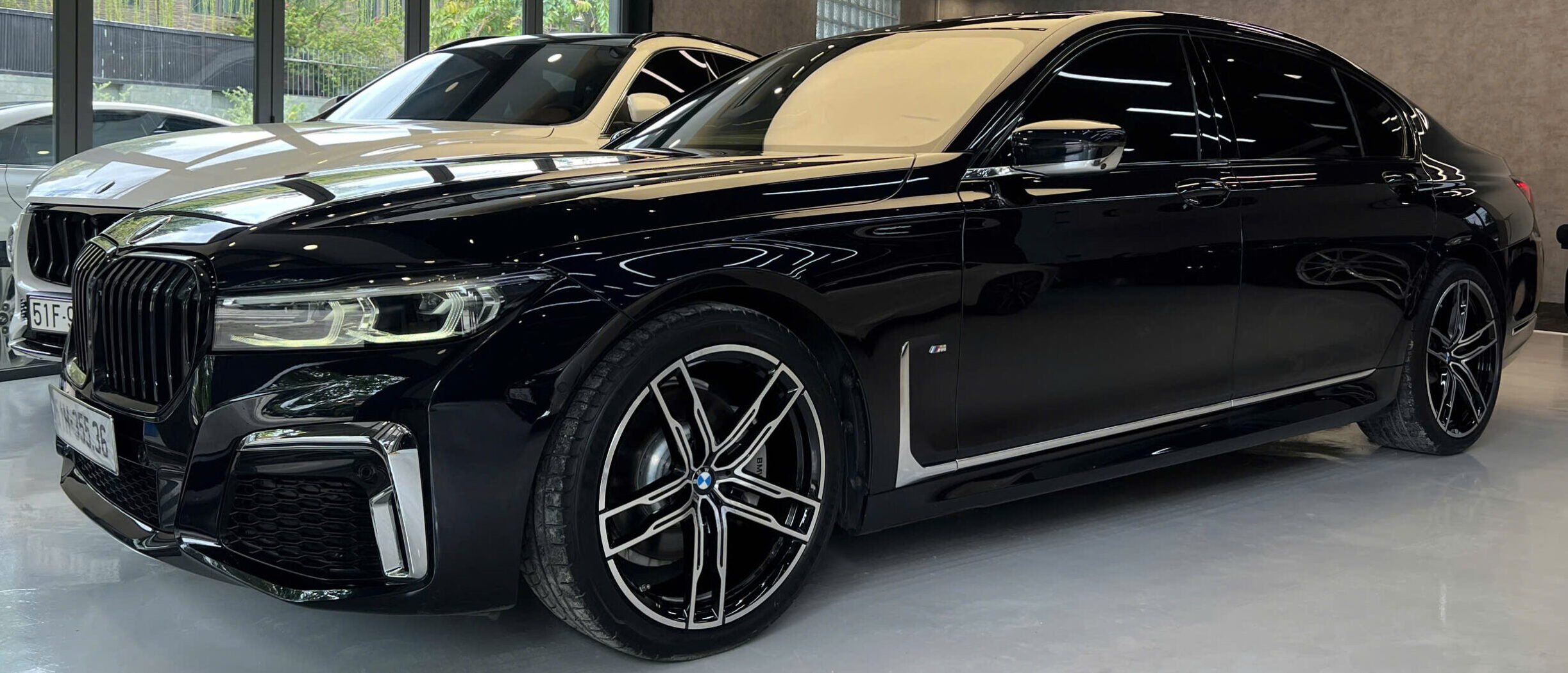 Giới Thiệu – thuê xe tại LuxCar Rent