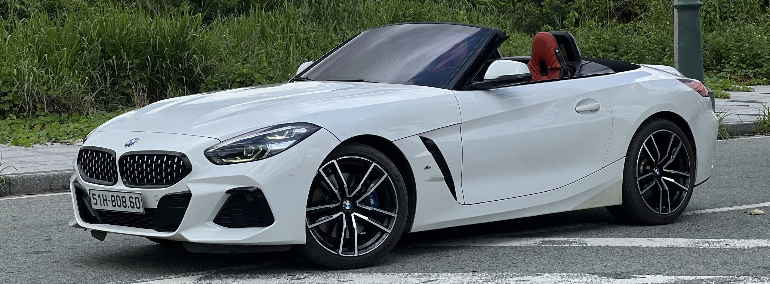 Giới Thiệu – thuê xe tại LuxCar Rent