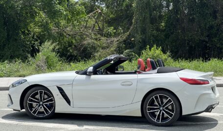 Cho Thuê Xe BMW Z4 Mui Trần