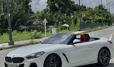 Cho Thuê Xe BMW Z4 Mui Trần