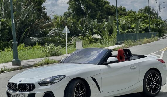 Cho Thuê Xe BMW Z4 Mui Trần