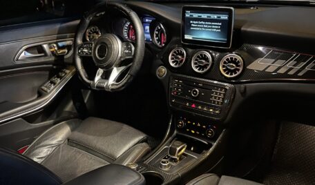 Dịch Vụ Thuê Xe Mercedes-Benz CLA 45 Tự Lái Tại Hồ Chí Minh