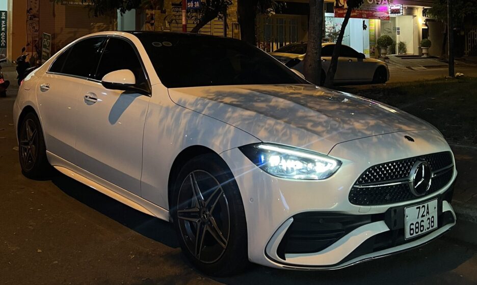 Cho Thuê Xe Mercedes C300 Tự Lái