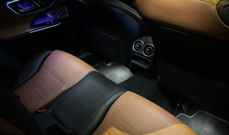 Cho Thuê Xe Mercedes C300 Tự Lái