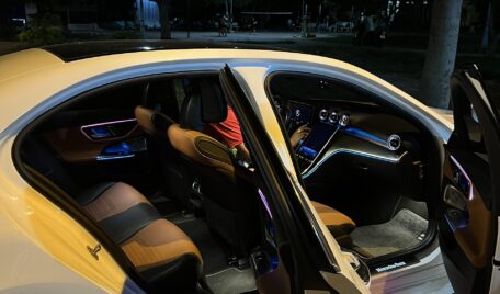 Cho Thuê Xe Mercedes C300 Tự Lái