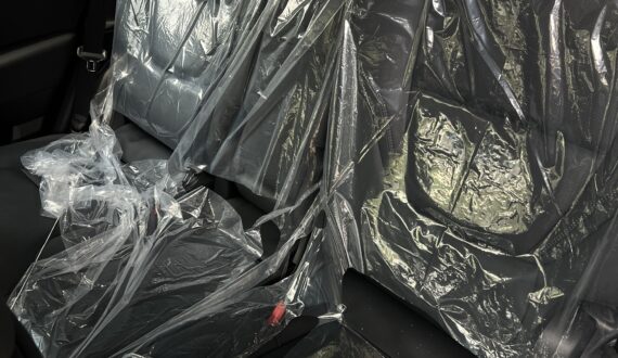 Cho Thuê Xe Land Cruiser LC300 Tại TP.HCM