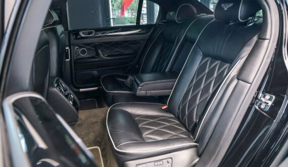 Cho Thuê Xe Bentley Flying Spur Hạng Sang