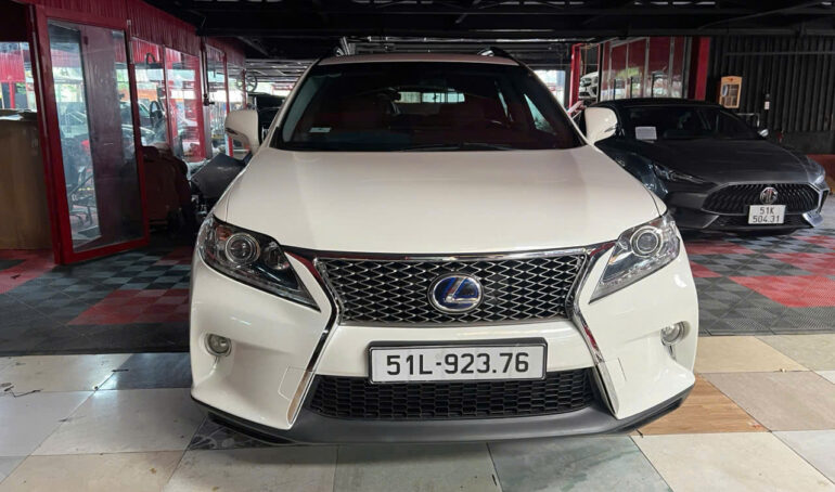 Thuê Xe Lexus RX350 5 Chỗ Tự Lái Tại TP.HCM