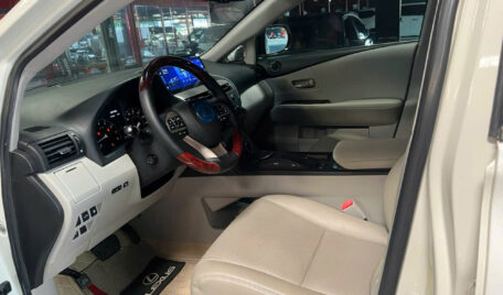 Thuê Xe Lexus RX350 5 Chỗ Tự Lái Tại TP.HCM