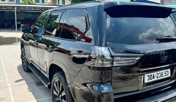 Cho Thuê Xe Lexus LX570 Hạng Sang 7 Chỗ Tại Sài Gòn