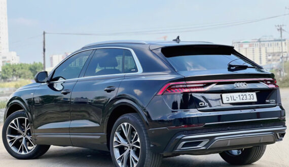 Thuê Xe Audi Q8 5 Chỗ Tự Lái Tại TP.HCM