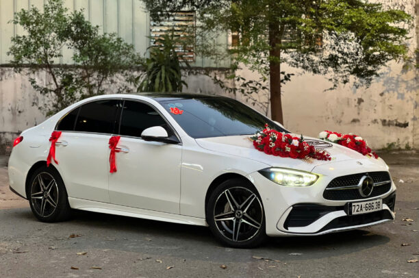 Thuê Xe Hoa Cưới Giá Rẻ Tự Lái Ở Sài Gòn